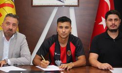 Eskişehirspor’da 3 futbolcu ile profesyonel sözleşme imzalandı