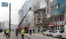 2 katlı binada çıkan yangın panik yarattı