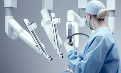 Kolon kanserine robotik cerrahi ile kesin çözüm