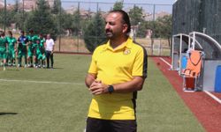 Eskişehirspor'da teknik direktörlük görevi Cumalı'ya emanet