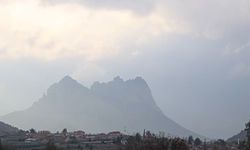 Bozaniç Dağı'nda sis manzarası fotoğraflandı