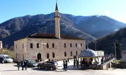 Özdil Merkez Camii'nde 3 Kuşaktır İmamlık Yapıyor