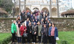 Saruhanlılı Kadınlar 'Adım Adım Manisa Projesi' ile Şehrin Tarihini Keşfetti