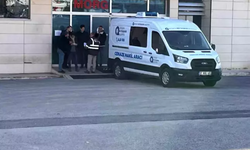 Antalya'da Bıçaklı Kavga: Bir Kişi Hayatını Kaybetti
