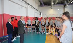 Gençlik Spor Kulübü voleybol takımı çalışmalarını sürdürüyor