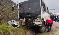 Gönen’deki servis kazasında 17 kişi taburcu oldu