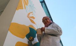 Şam’da Kadınlar Duvarlara Resim Çizerek Savaşın İzlerini Siliyor