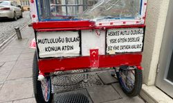 ''Mutluluğu bulan konum atsın''