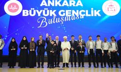 Bakan Tekin, "büyük gençlik buluşması"na katıldı