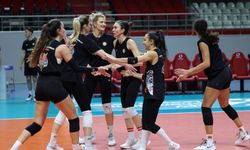 Eczacıbaşı Dynavit CEV Şampiyonlar Ligi çeyrek final rövanş karşılaşmasına hazır