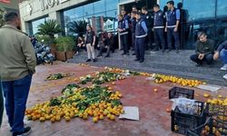 Pazarcı esnafından sebze-meyveli protesto