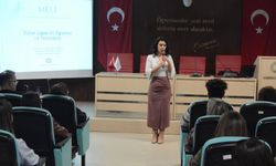 “Dijital Çağda Dil Öğretimi ve Farkındalık” semineri gerçekleştirildi