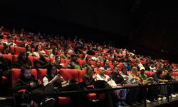 Bong Joon-Ho imzalı Mickey 17 Filminin IMAX ön gösterimi yoğun ilgiyle karşılandı