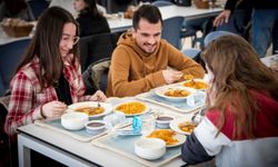 Anadolu Üniversitesi Öğrenci Yemekhanesi Ramazan Ayı boyunca üç öğün yemek vermeye devam edecek