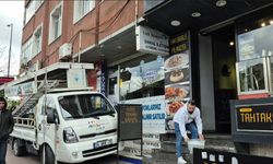 Sultangazi'de kamyonetten düşen adam hayatını kaybetti