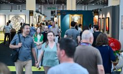 İzmir’de sanat ve antika fuarına yoğun ilgi