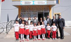 Bakan Tekin’den  öğrenci ve öğretmenlere ziyaret