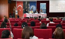 AKÜ’de “Mezun Başarı Hikayeleri” Söyleşisi Düzenlendi