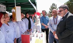 Rektör Prof. Dr. Kaplancıklı’dan 3. Bilim ve Kültür Şenliğinde Stant Ziyaretleri