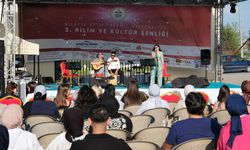 Bilecik Şeyh Eddebali Üniversitesi 3. Bilim ve Kültür Şenliği Coşkulu Kapanış Programıyla Tamamlandı