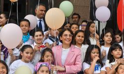 Miniklerin eserleri sanatseverlerle buluştu