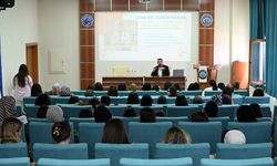 Afyon MYO’da “Hasta Çocukların Psikososyal Gelişimi ve İlk Yardım Fiziksel Büyüme Motor Gelişimi” Konuşuldu