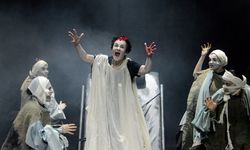 “Medea Material” St. Petersburg Sahnesinde Yankılanacak