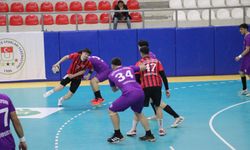 ÜNİLİG Hentbol Süper Lig Müsabakaları Tüm Hızıyla Devam Ediyor