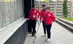 Görme engelli arkadaşları için "akıllı baston" tasarladılar