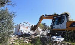 Bursa'da 25 kaçak yapı yıkıldı