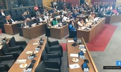 Kütahya Belediye Meclisi'nde MHP'li üyeler toplantıyı terk etti