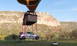 Aksaray'da balonla otomobil uçurdular