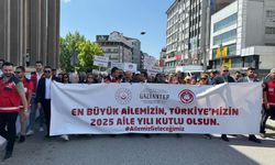 Gaziantep’te Aile Yılı İçin Coşkulu Kortej Yürüyüşü
