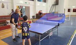 Sol koluyla rakete, spor ile hayata sarıldı