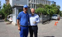 Temizlik İşçisi Uğur Şenses, Bulduğu Parayı Sahibine Verdi