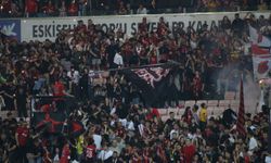Şampiyonluk kutlamalarında taraftarların zor anı
