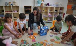 Alina Boz Adıyamanlı Depremzede   Çocuklarla Buluştu