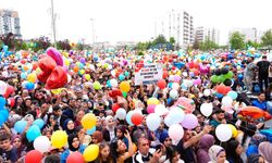 Binlerce balon minik Ali Asaf için gökyüzüne bırakıldı