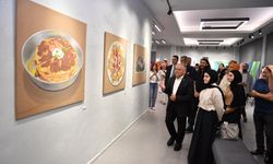 Başkan Büyükkılıç, Gençlerle ‘Geleceğin Renkleri’ Karma Resim Sergisi’nde Buluştu