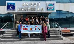 Erasmus öğrencileri Erciyes'te karla tanıştı