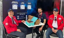 Rektör Zülfikar,  Teknofest 2025'te Entertech standını ziyaret etti