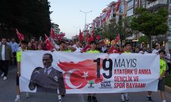 Gaziantep'te 19 Mayıs "Bayraklı Gençlik Yürüyüşü" ile kutlandı