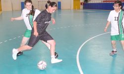 2. Küme Futsal Müsabakaları Gol Yağmuruyla Başladı