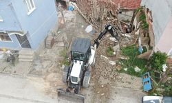 İnönü'de Metruk binalar yıkılıyor