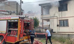 Karaman'da boşandığı eşi ile tartışan öfkeli koca benzinle evini yaktı