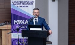 Vali Aksoy'dan Kanser Araştırma Kongresine Katılım