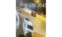 Park halindeki araçlara çarpan sürücü kayıplara karıştı