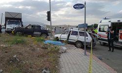Konya'da otomobil ile kamyonet çarpıştı, yaşlı çift hayatını kaybetti