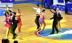 İzmir’de dansçıların kıyasıya rekabeti