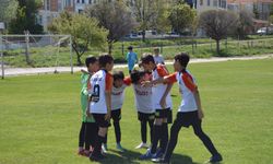 U11 LİGİ’NDE FUTBOL ŞÖLENİ SÜRÜYOR